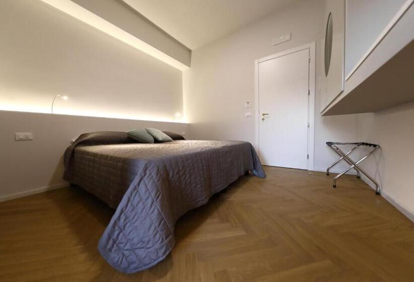 غرفة قياسية مزوَّدة بشُرفة, B&b Oblo