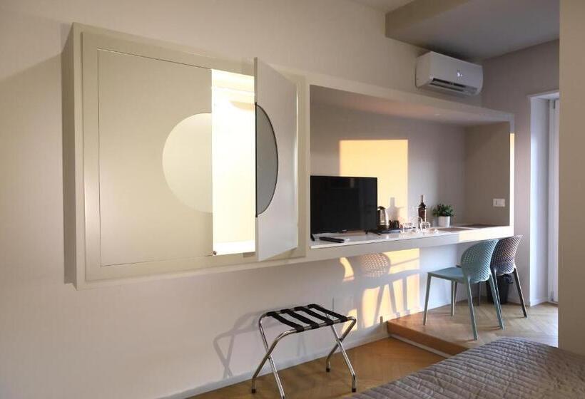 غرفة قياسية مزوَّدة بشُرفة, B&b Oblo