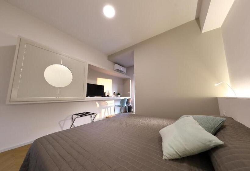 غرفة قياسية مزوَّدة بشُرفة, B&b Oblo