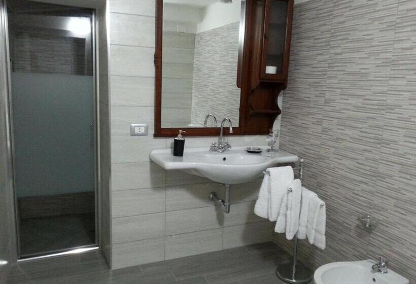 اتاق راحتی سه تخته, Palazzo Dei Vespri