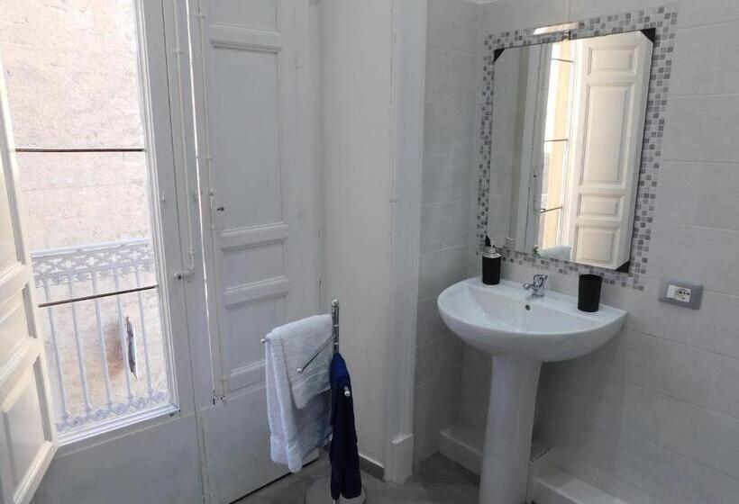 اتاق استاندارد, Palazzo Dei Vespri