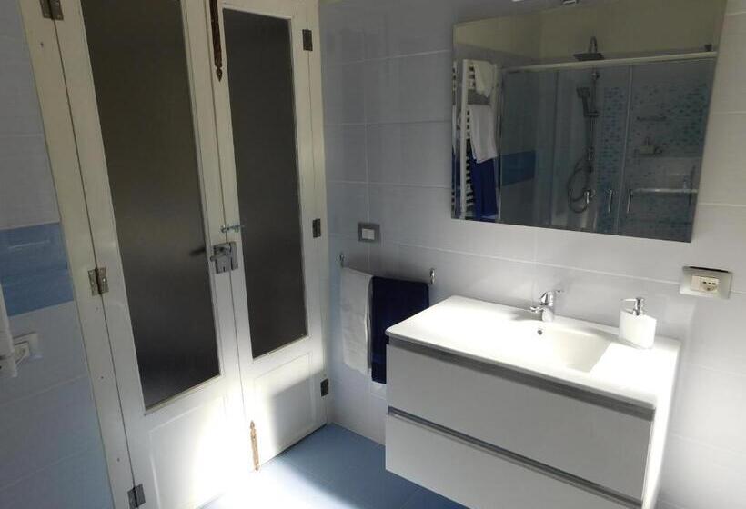 اتاق لوکس خانوادگی, Palazzo Dei Vespri