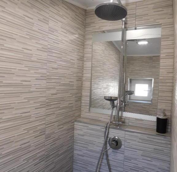 اتاق راحتی سه تخته, Palazzo Dei Vespri