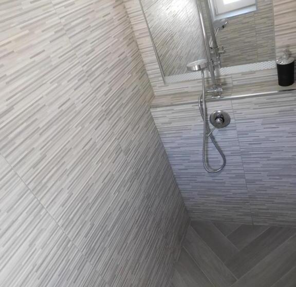 اتاق راحتی سه تخته, Palazzo Dei Vespri