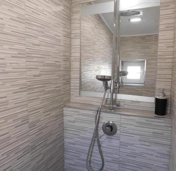 اتاق راحتی سه تخته, Palazzo Dei Vespri