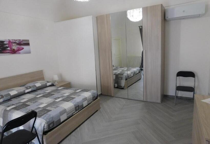 اتاق راحتی سه تخته, Palazzo Dei Vespri