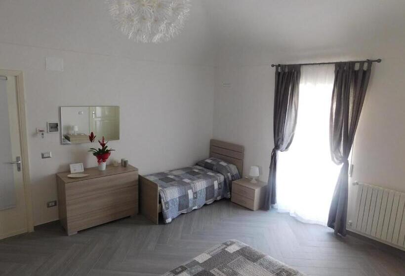 اتاق راحتی سه تخته, Palazzo Dei Vespri