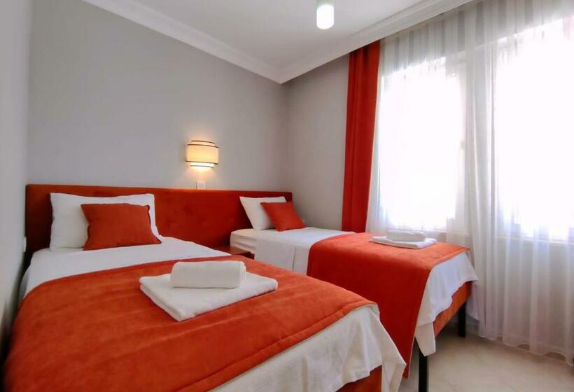 Appartamento 2 Camere da Letto con Balcone, Gold Lion