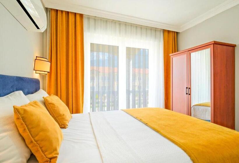 Apartamento 3 Dormitórios, Gold Lion