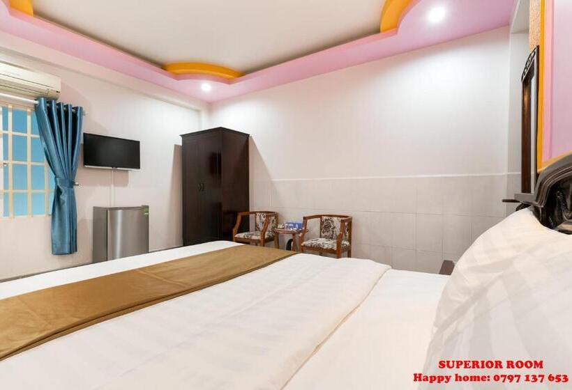 اتاق سوپریور, Happy Home