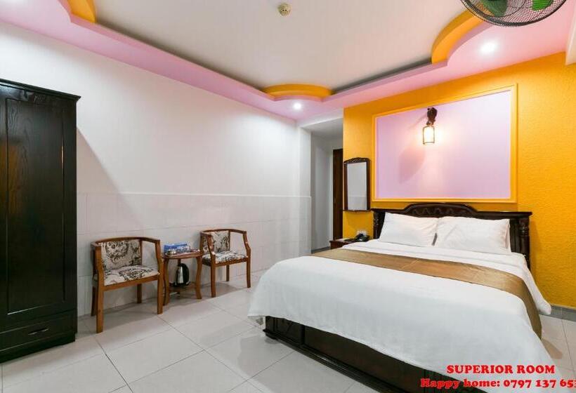 اتاق سوپریور, Happy Home