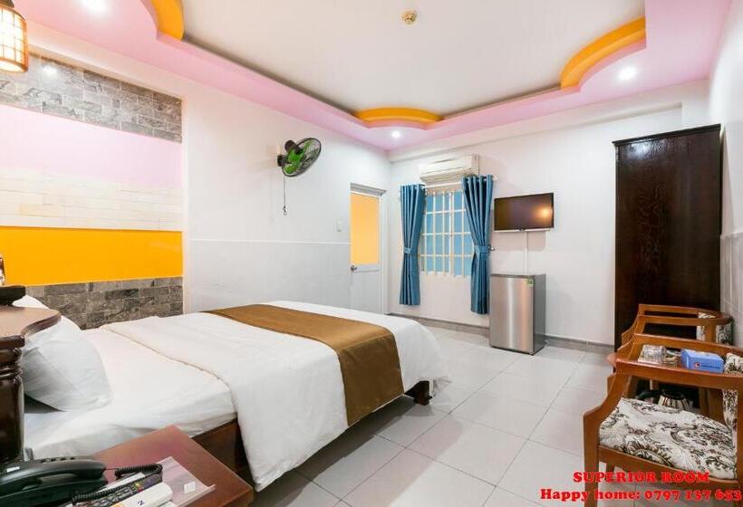 اتاق سوپریور, Happy Home