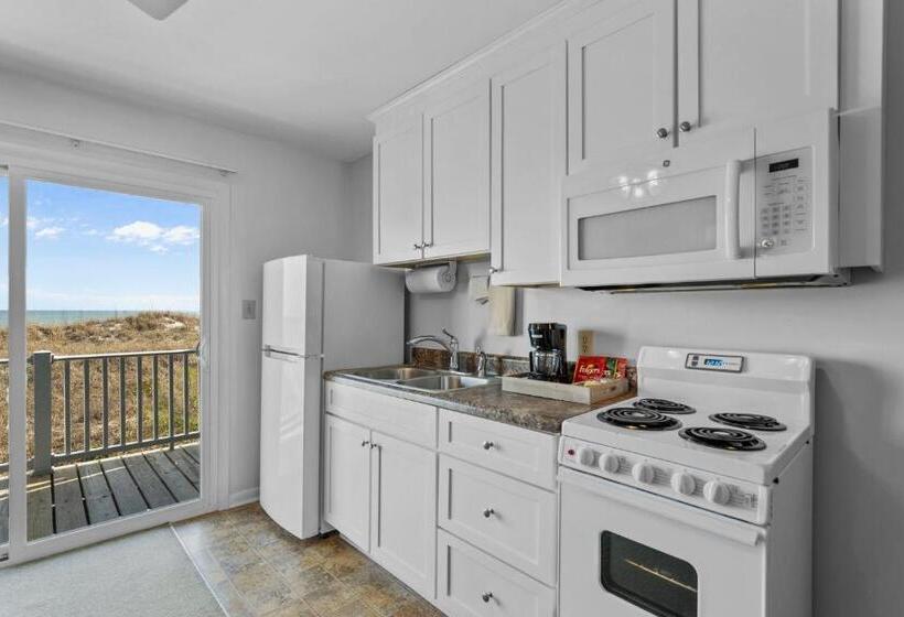 Люкс 2 Спальни, The Beach House