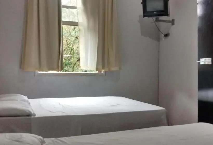 Standard Kolmen Hengen Huone, Pousada Vila Pitanga