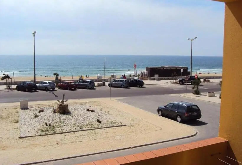 オーシャンビュースタンダードルームバルコニー付き, Residencial Do Mar
