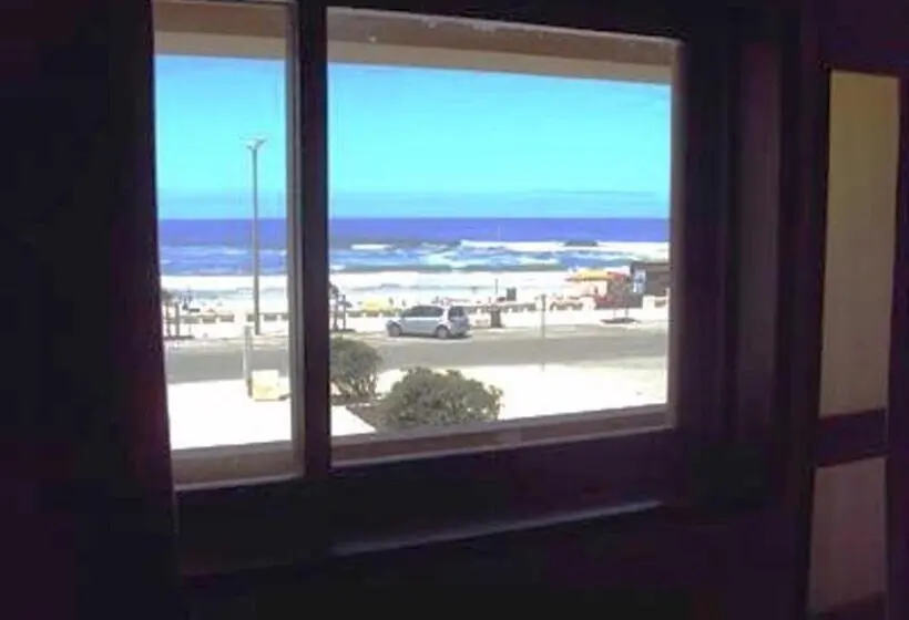 オーシャンビュースタンダードルーム, Residencial Do Mar