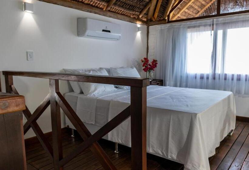 Люкс Повышенной Комфортности, Villa Namú Beach House Suites