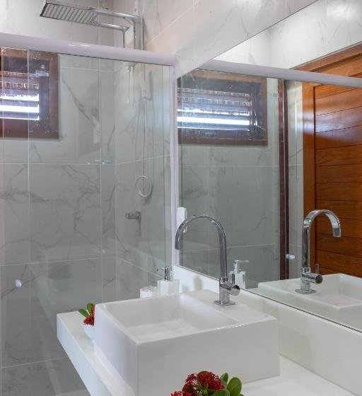 Люкс Вид на Бассейн, Villa Namú Beach House Suites