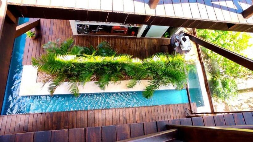 سوییت با چشم‌انداز استخر, Villa Namú Beach House Suites