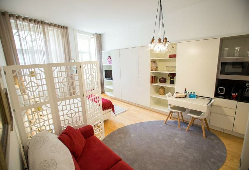استودیوی استاندارد با چشمانداز شهر, Almada Story Apartments By Porto City Hosts