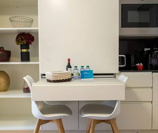 استودیوی استاندارد با چشمانداز شهر, Almada Story Apartments By Porto City Hosts