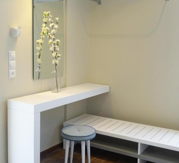 اتاق لوکس با چشم‌انداز دریا, Ampoulos Rooms & Apartments