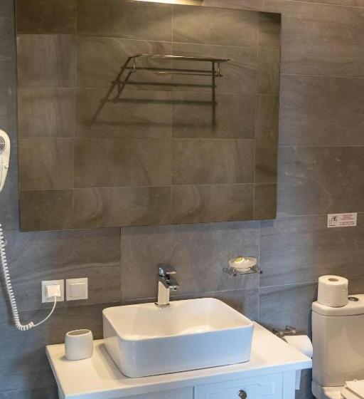 إستوديو ديلوكس, Ampoulos Rooms & Apartments