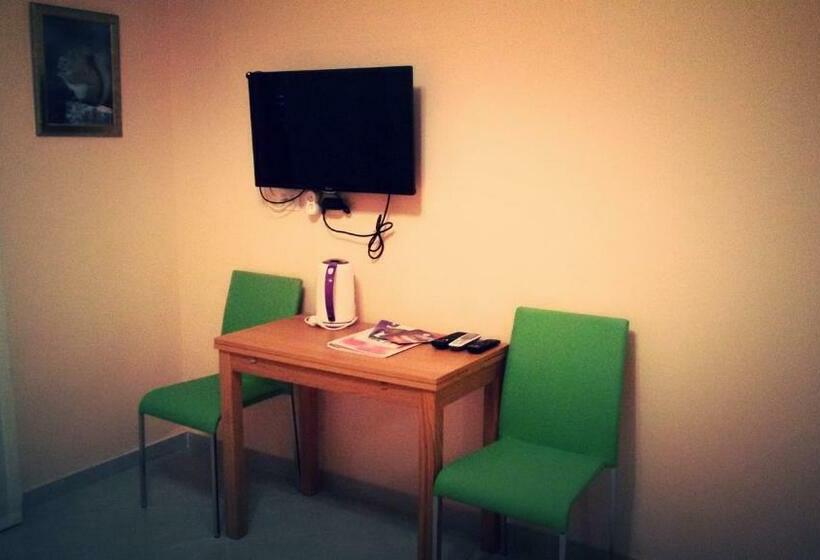 Студио Стандарт с Террасой, Aparthotel Viola