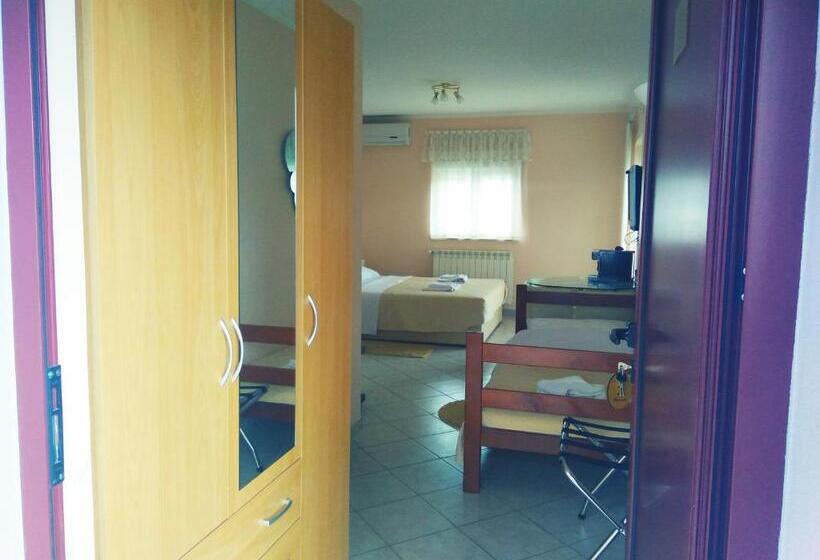 Студия Стандарт Вид на Море, Aparthotel Viola