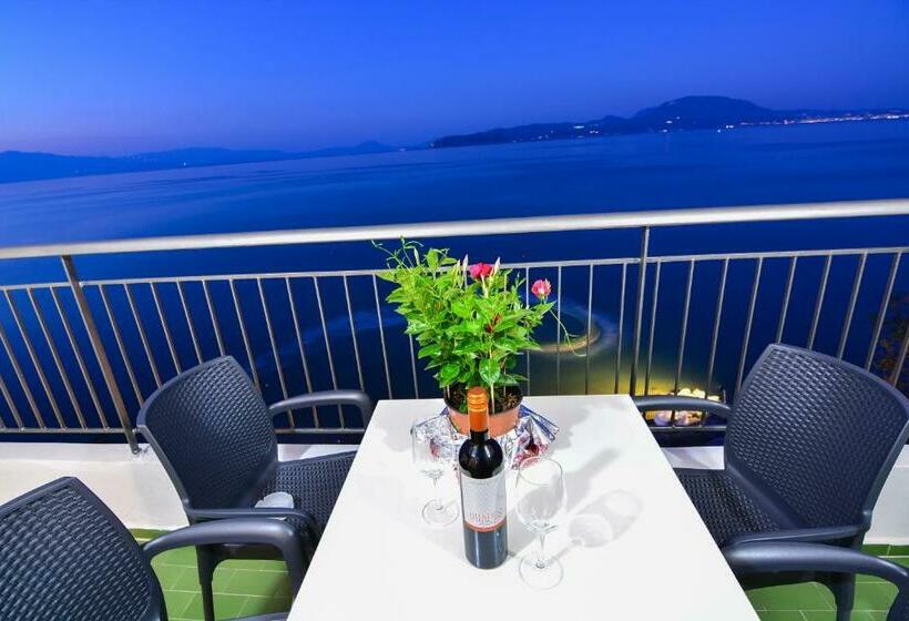 标准间侧面带海景, Marzi Boutique