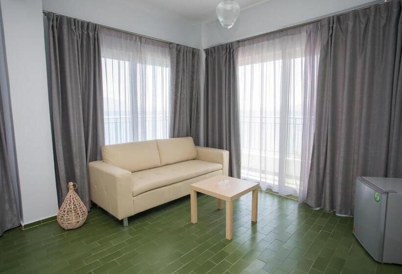 带1个卧室的带海景的公寓, Marzi Boutique