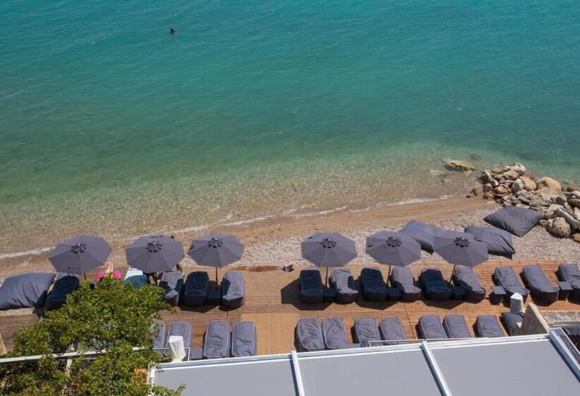 带1个卧室的带海景的公寓, Marzi Boutique