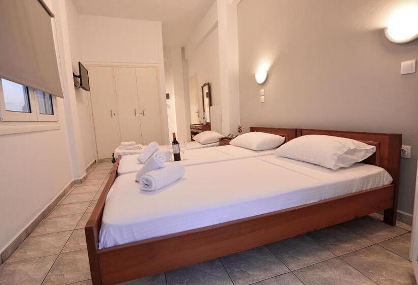 Triple Room Sea View, Marzi Boutique