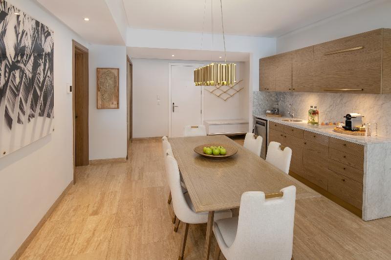 스위트, Stay Malate