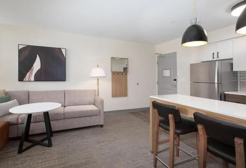 キングサイズベッドのスイートルーム, Staybridge Suites   Carson City   Tahoe Area, An Ihg