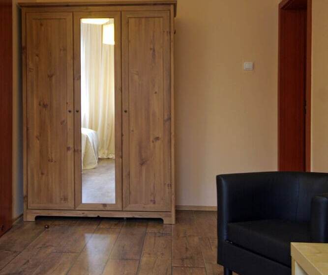 家庭间, Villa Solis