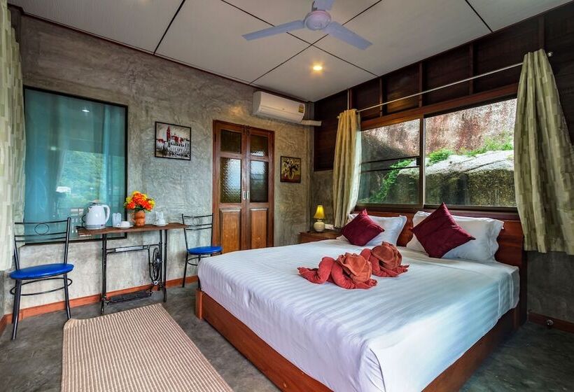 デラックスバンガロー, Kanya Cozy Bungalows Kata