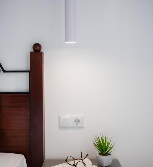 اتاق استاندارد با چشمانداز استخر, Samaras Beach