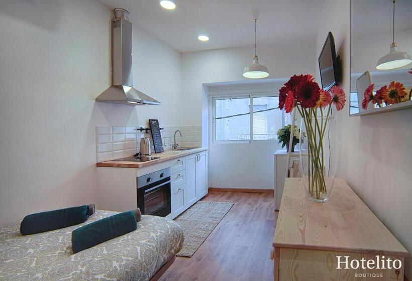 标准工作室, Ito Boutique Badalona Mar