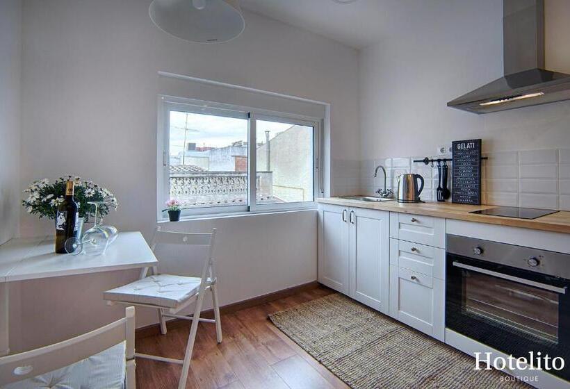 标准工作室, Ito Boutique Badalona Mar