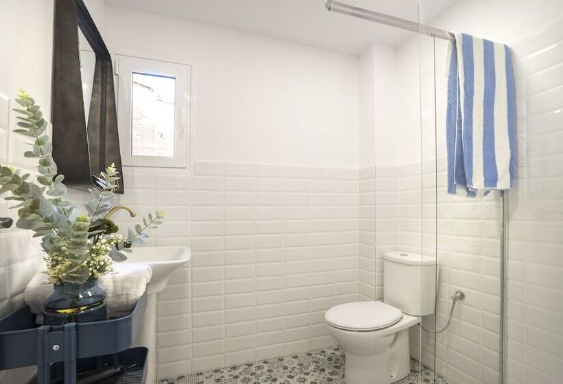 标准工作室, Ito Boutique Badalona Mar