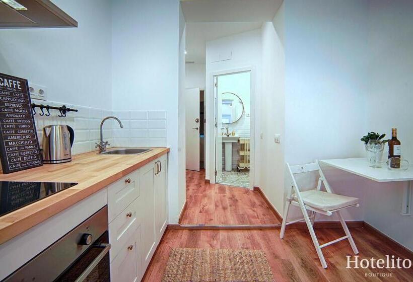 标准工作室, Ito Boutique Badalona Mar