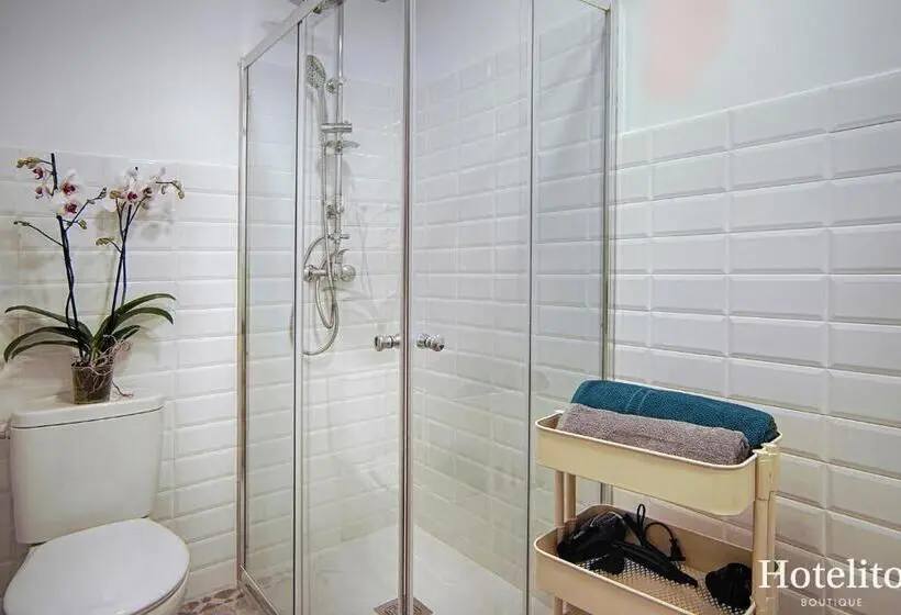 استودیوی استاندارد, Ito Boutique Badalona Mar