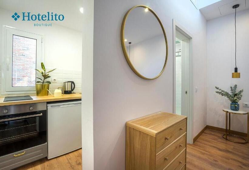 标准工作室, Ito Boutique Badalona Mar