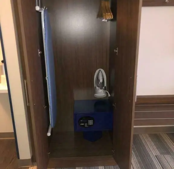 スタンダードルーム, Holiday Inn Express & Suites   Madison West   Middleton, An Ihg