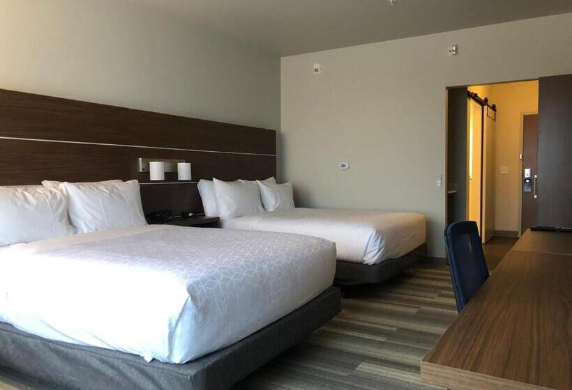 جناح, Holiday Inn Express & Suites   Madison West   Middleton, An Ihg