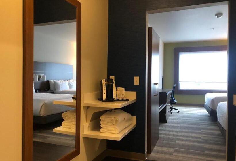 غرفة قياسية لذوى الاحتياجات الخاصة, Holiday Inn Express & Suites   Madison West   Middleton, An Ihg