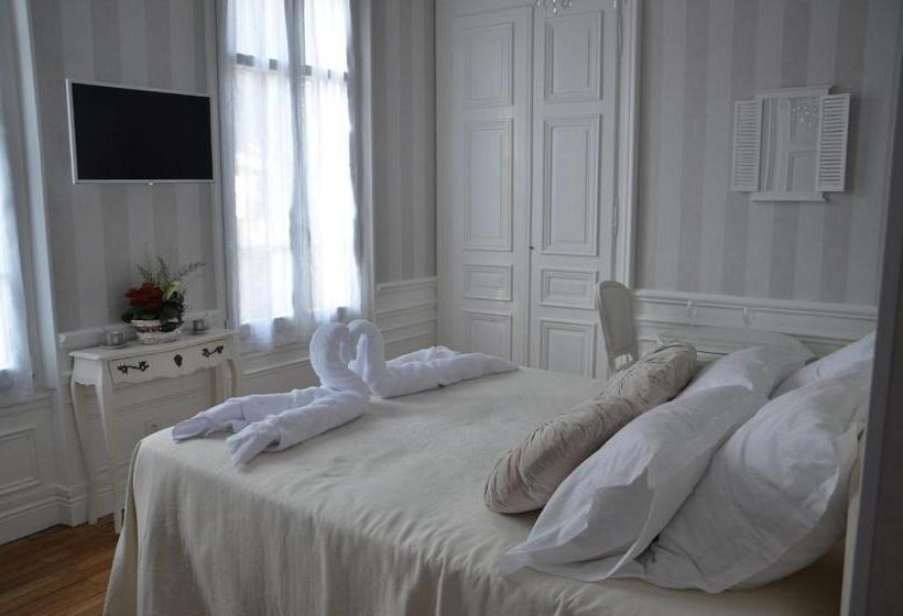 סוויטה, La Demeure De Charme