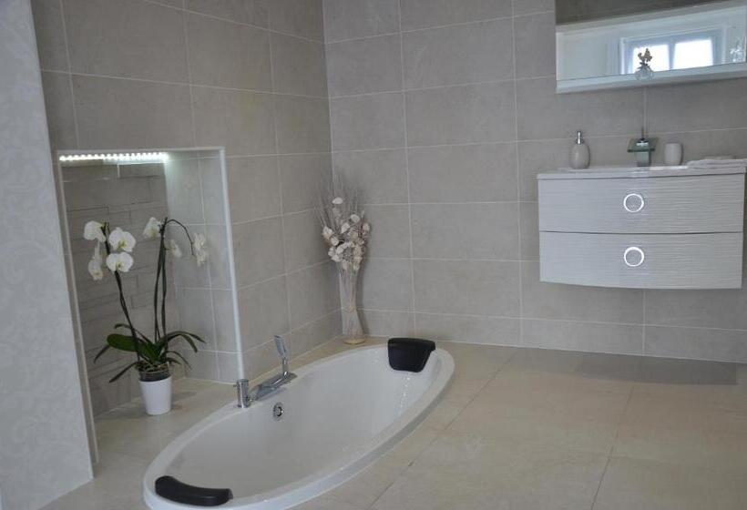 סוויטת סופריור, La Demeure De Charme