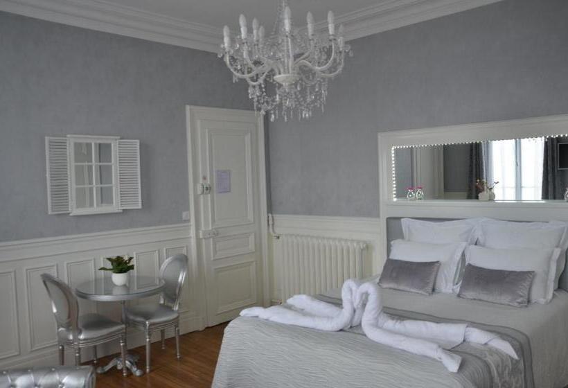 סוויטה דלוקס, La Demeure De Charme